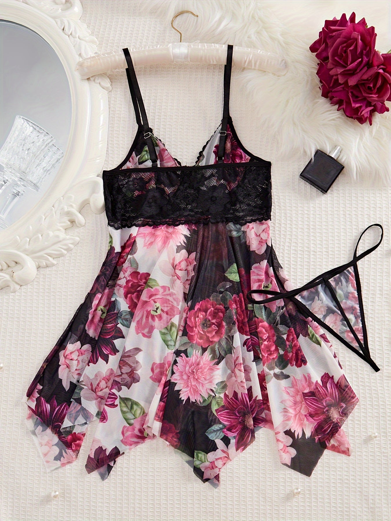 Conjunto de ropa de dormir de satén para mujer con ribete de encaje y tirantes ajustables