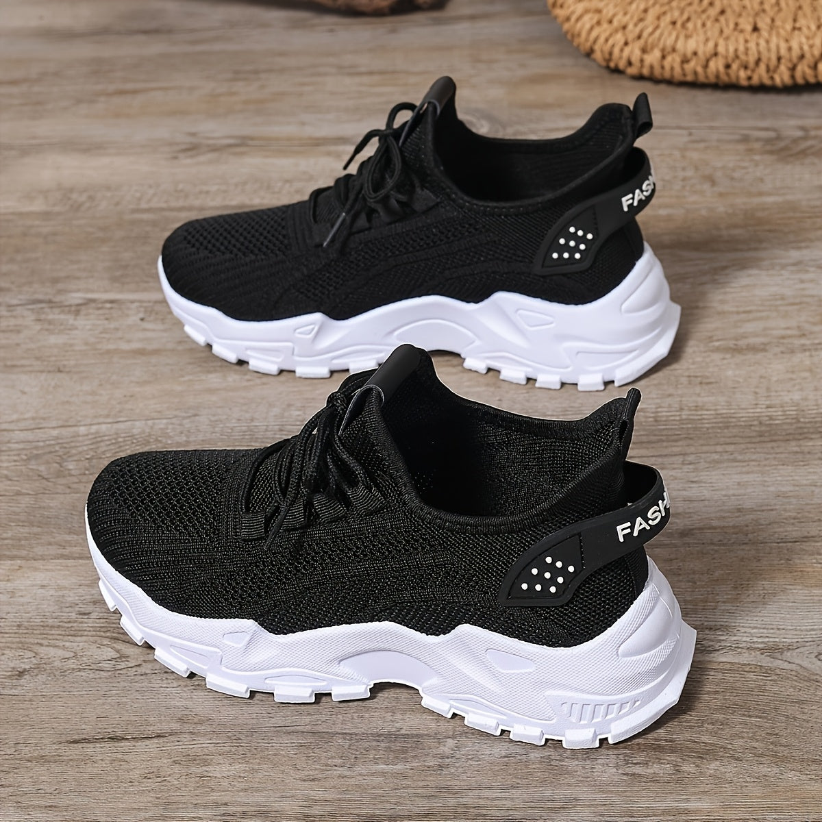 Unisex Breathable Knitted Sports Shoes Non-Slip Lace-Up Slip-On