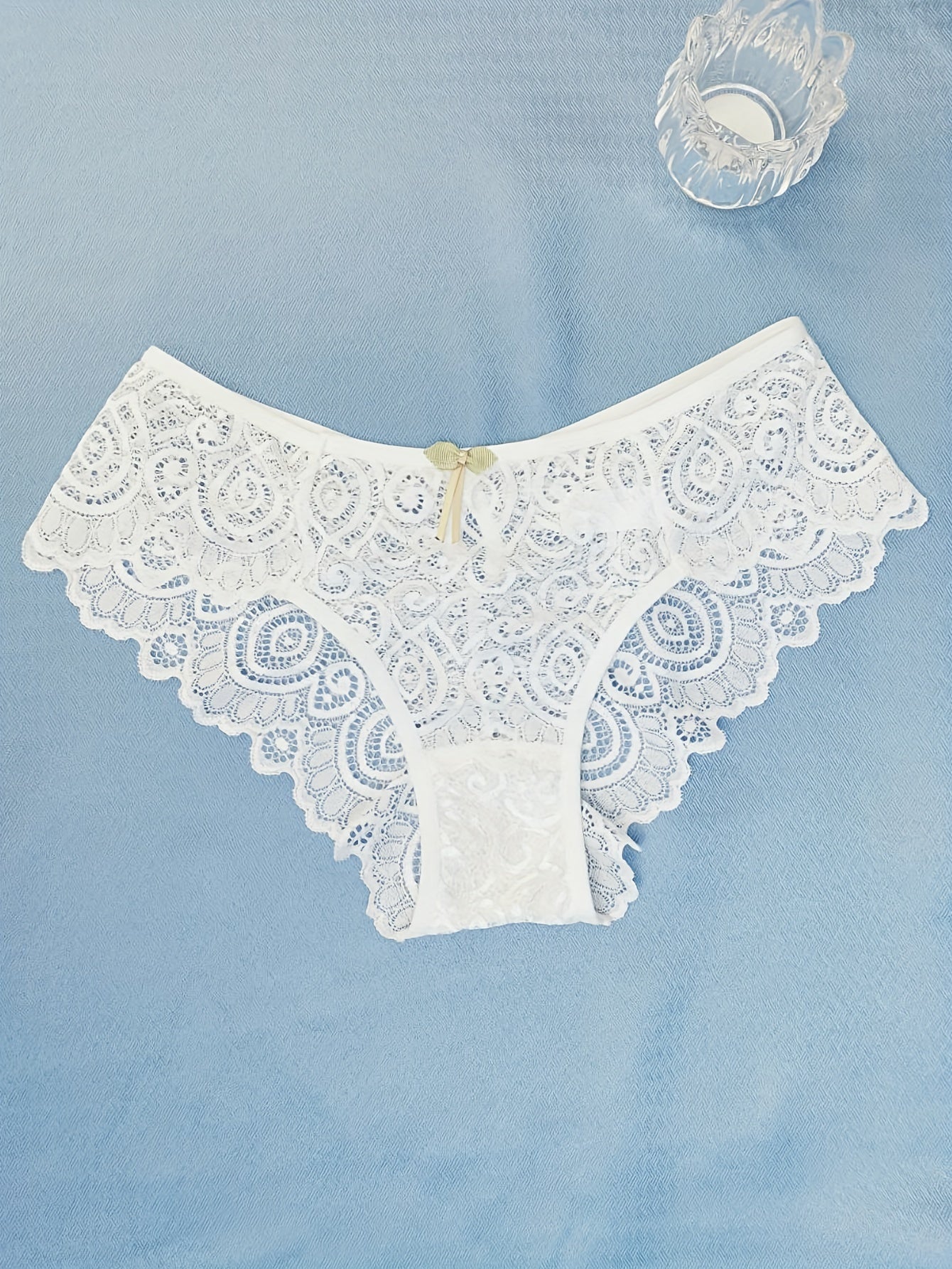 Women's Low Waist Floral Lace Panties Semi-Sheer Breathable Cut-Out Briefs