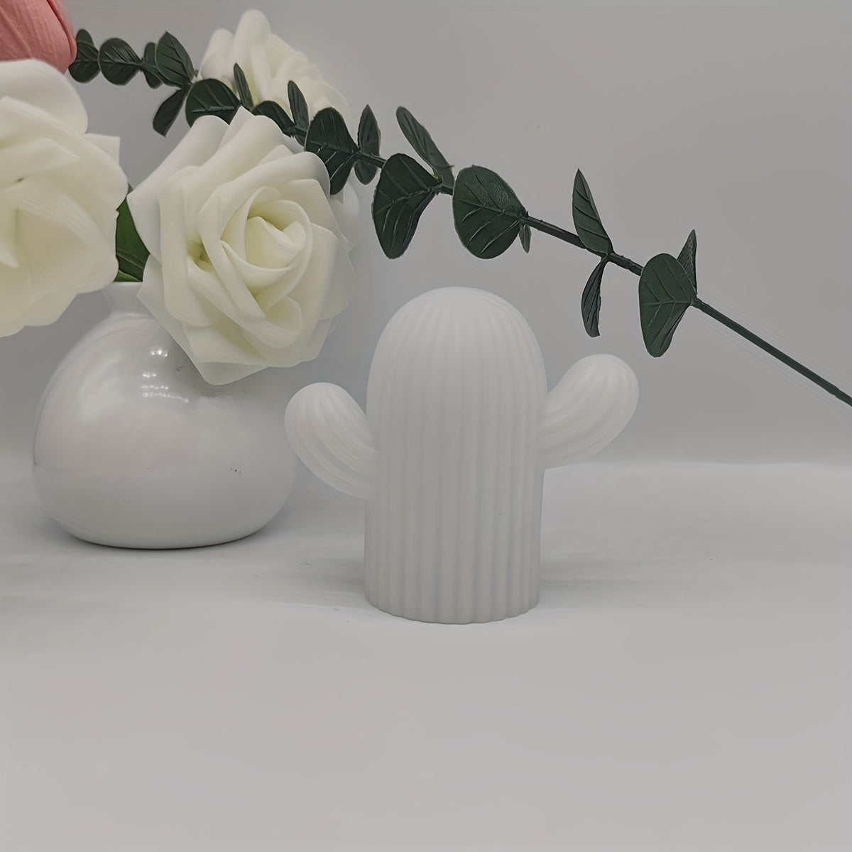 LED Cactus Night Light Battery Operated Wall Mount Push Button Control Kids Bedroom Decor