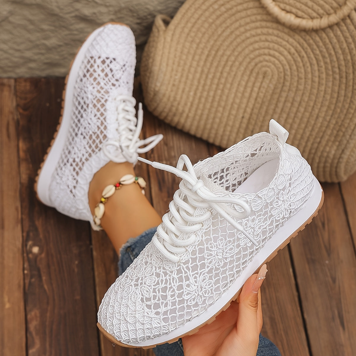 Women Mesh Sports Shoes Casual Non Slip Sneakers with Flower Pattern