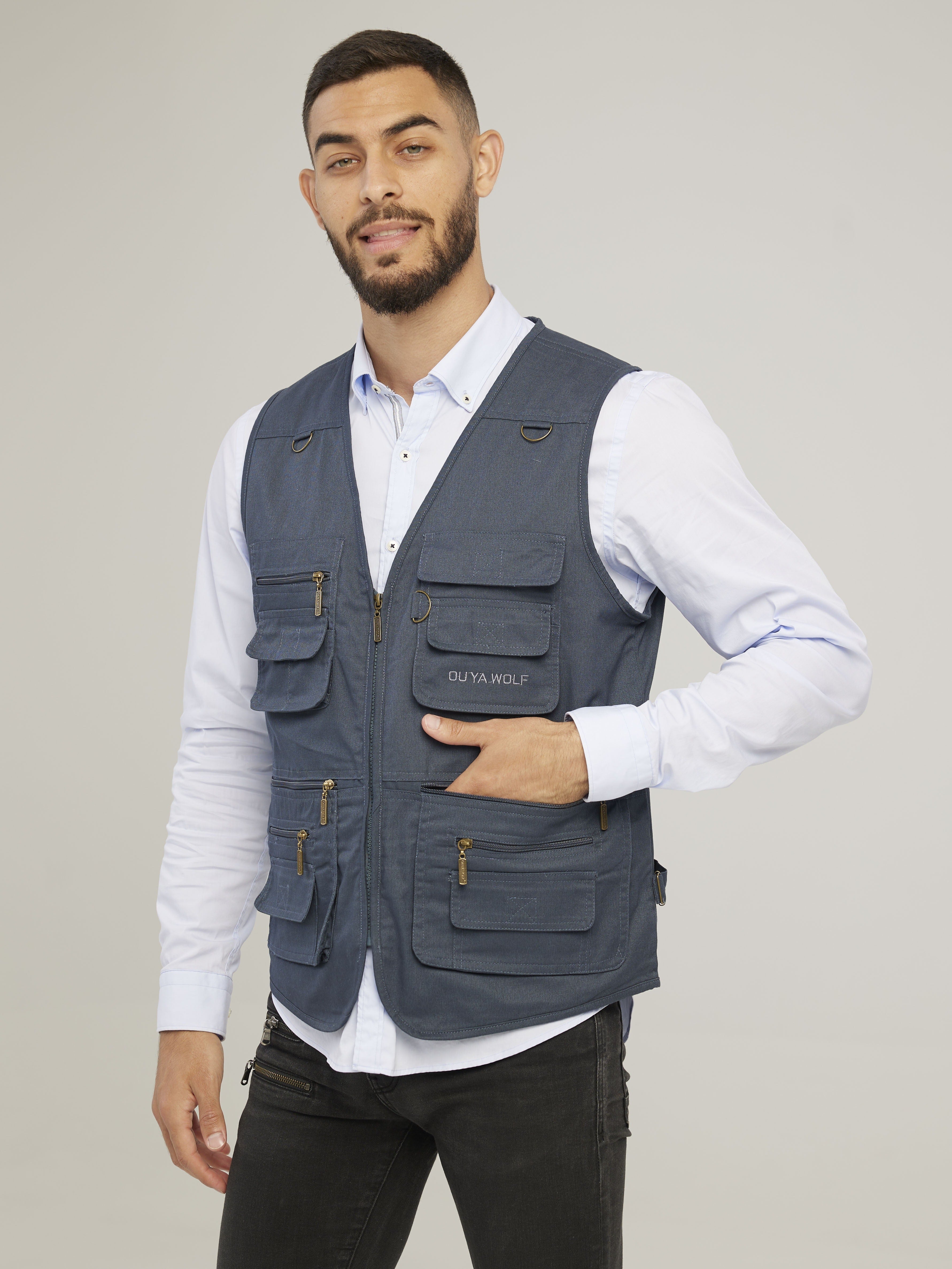 Men's Cotton Polyester Cargo Vest with Multiple Pockets for Outdoor Activities