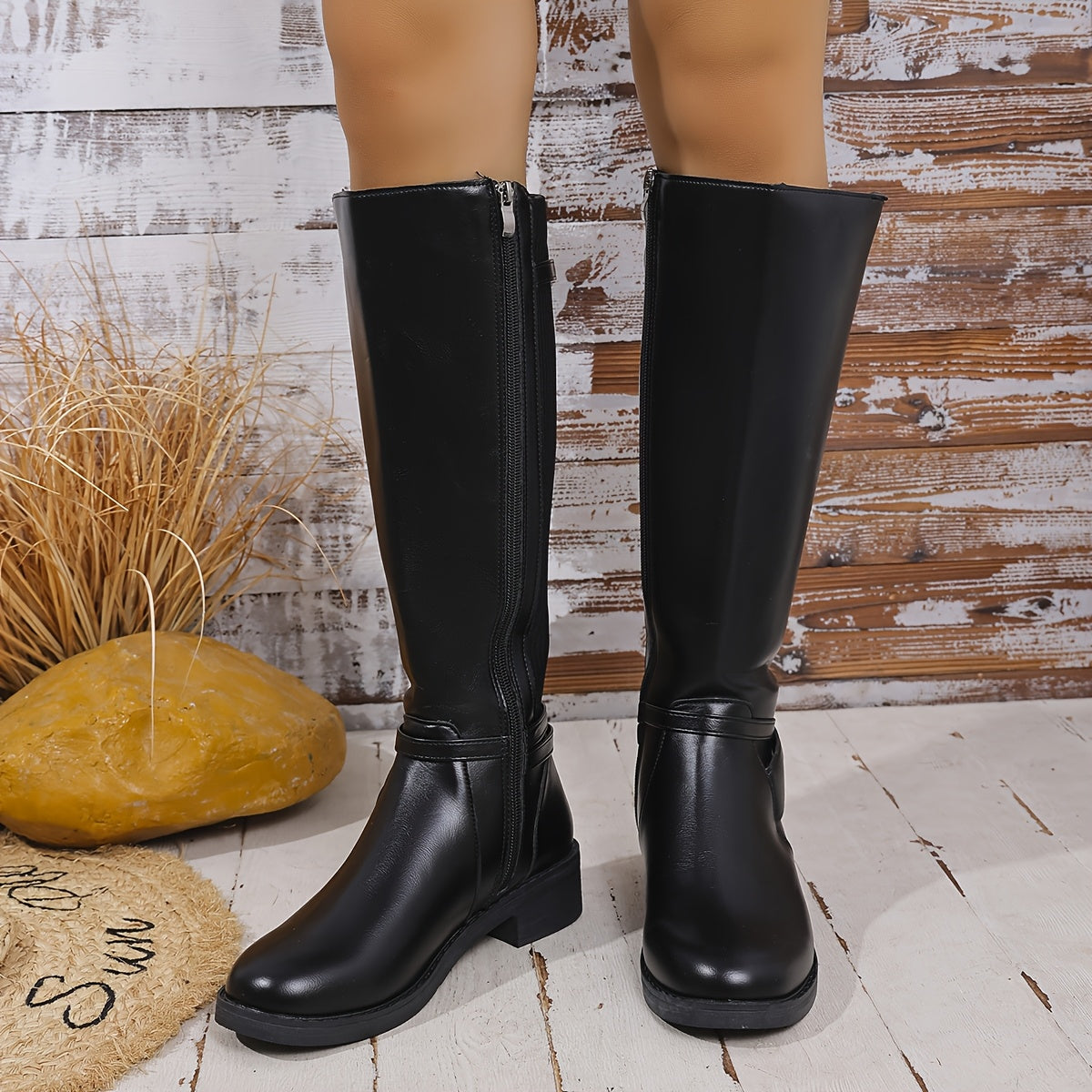 Ayollar uchun mato bilan yopiladigan, qalin poyali, tizzaga qadar bo‘lgan botlar, qora, barcha mavsumlar uchun kundalik kiyim