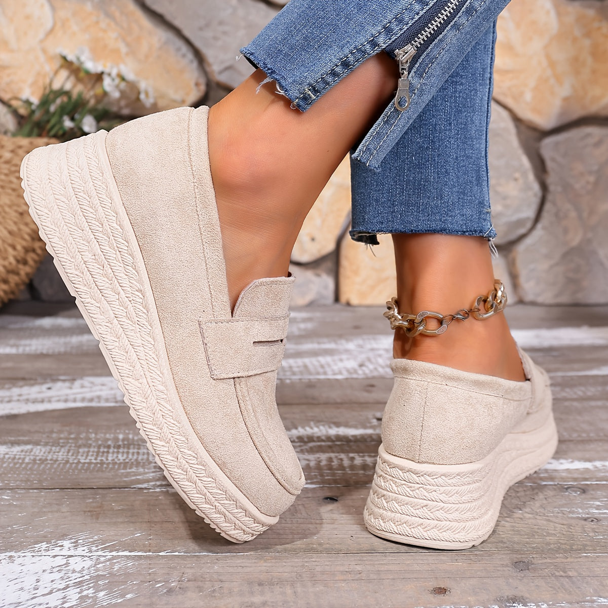 Women's Slip-On Sneakers Black Beige Cushioned Platform All-Season