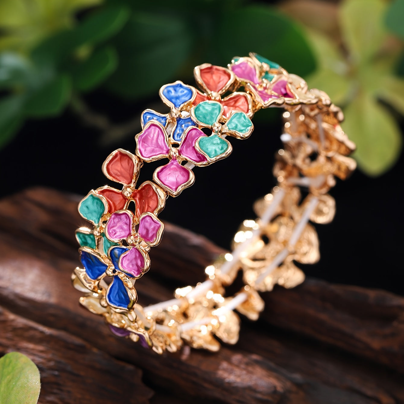 Women’s Enamel Flower Bracelet 18K Gold Plated Zinc Alloy Stretch Bangle Jewelry