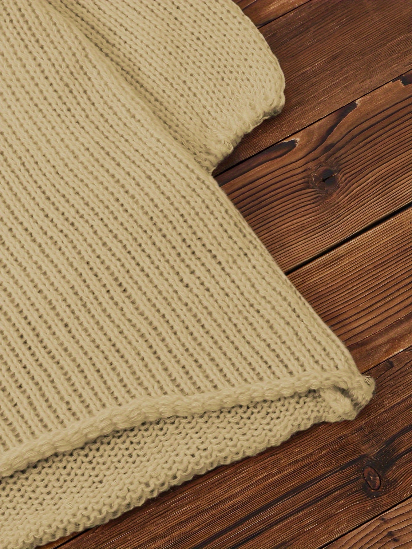 Women's Plus Size Casual V-Neck Oversized Sweater in Solid Color