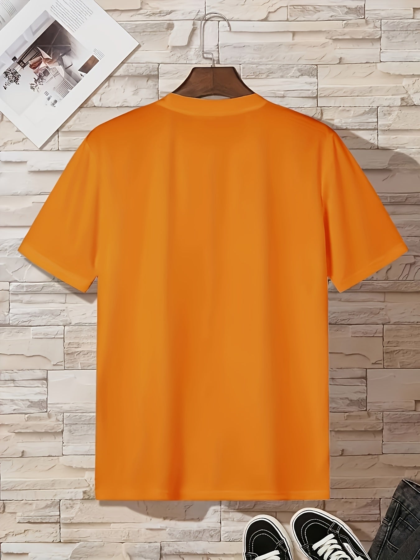 Men's Casual Outfit with Short-Sleeve T-Shirt and Drawstring Shorts for Spring Summer Sports