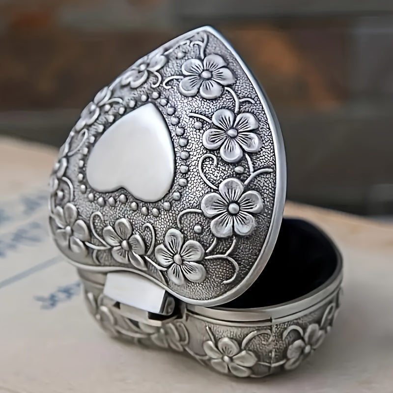 Bohemian Style Silver Heart-Shaped Jewelry Box with Floral Pattern and Ring Holder