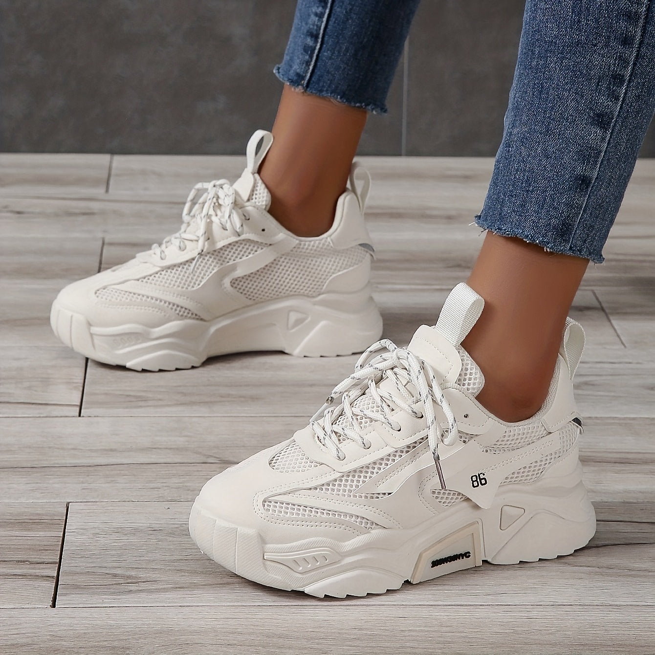 Women's Mesh Sneakers Breathable Lace-Up Low Top White Casual Shoes