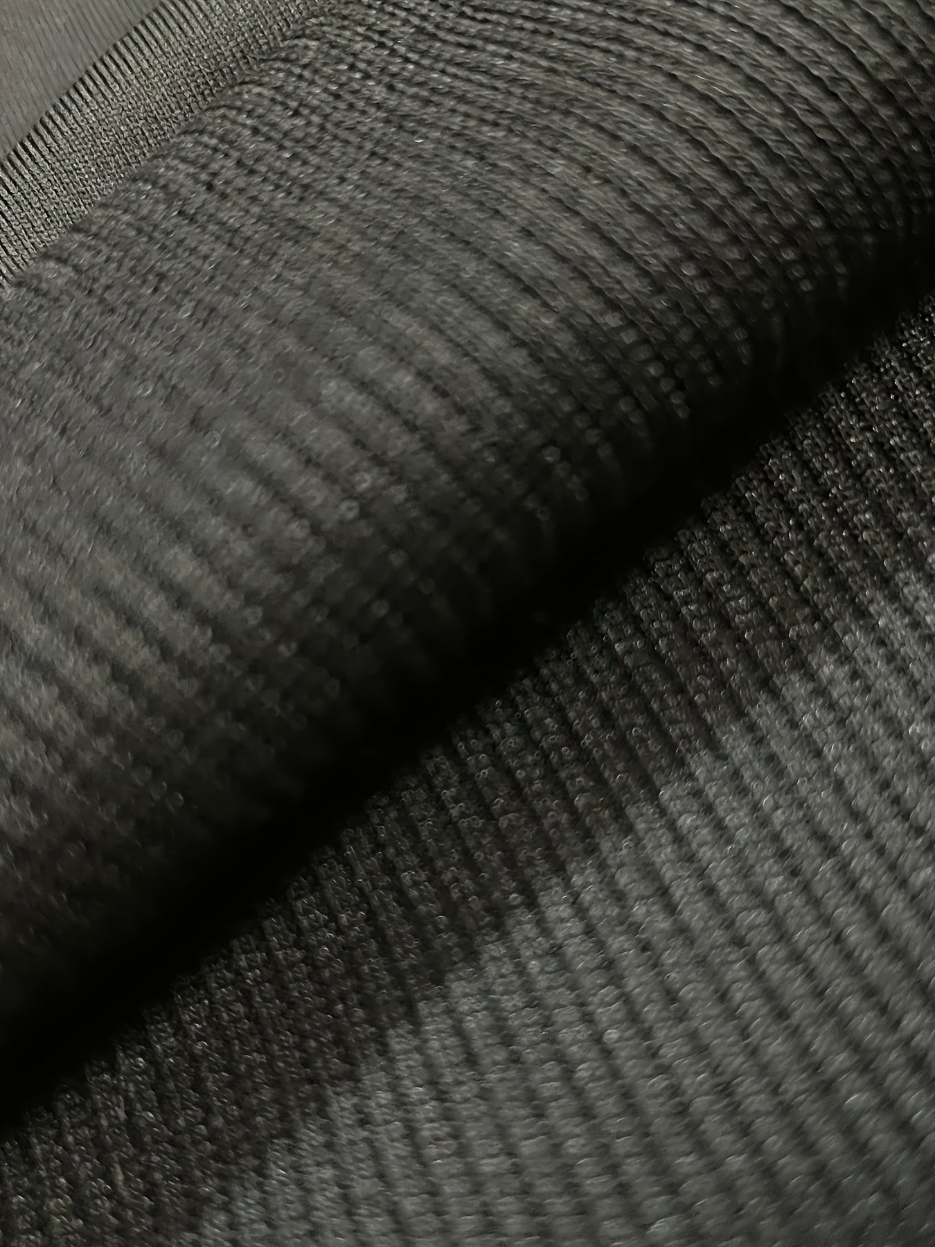 Erkaklar uchun tasodifiy 2-qism to'plami: Moda printli sviter va jogger - Polyester, mashinada yuvish mumkin, cho'ntakli dumaloq bo'yin - Kuz uchun ideal.