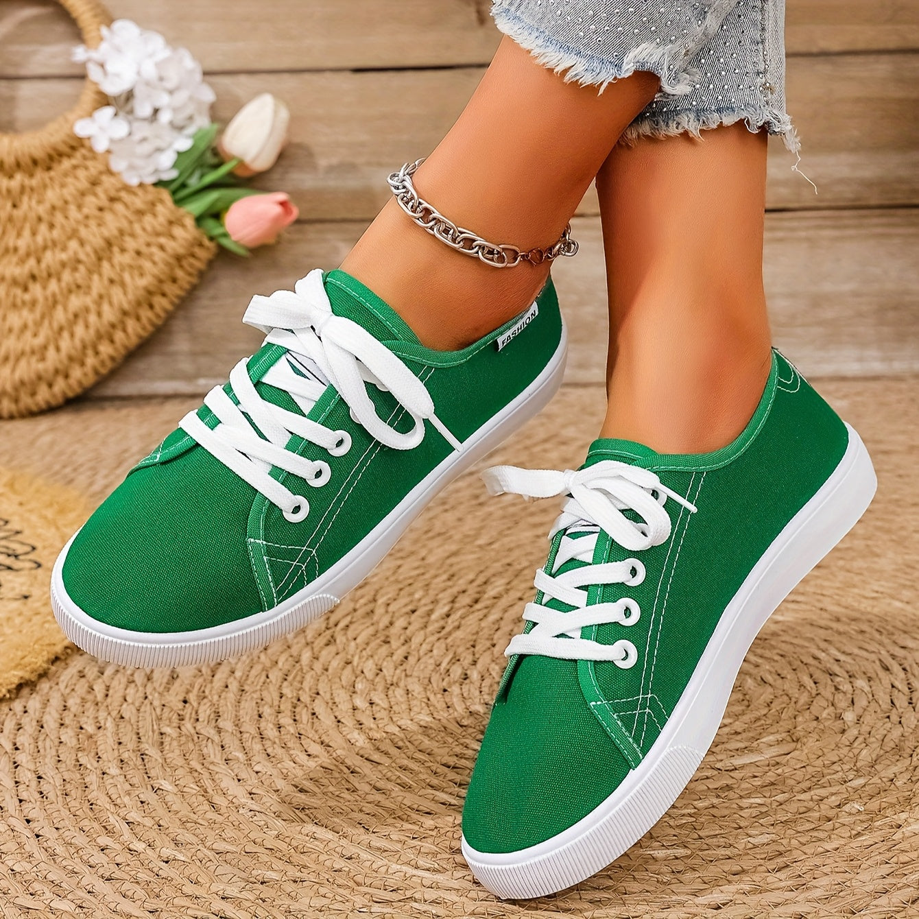 Women's Lightweight White Sneakers with Breathable Soft Sole for Casual Wear