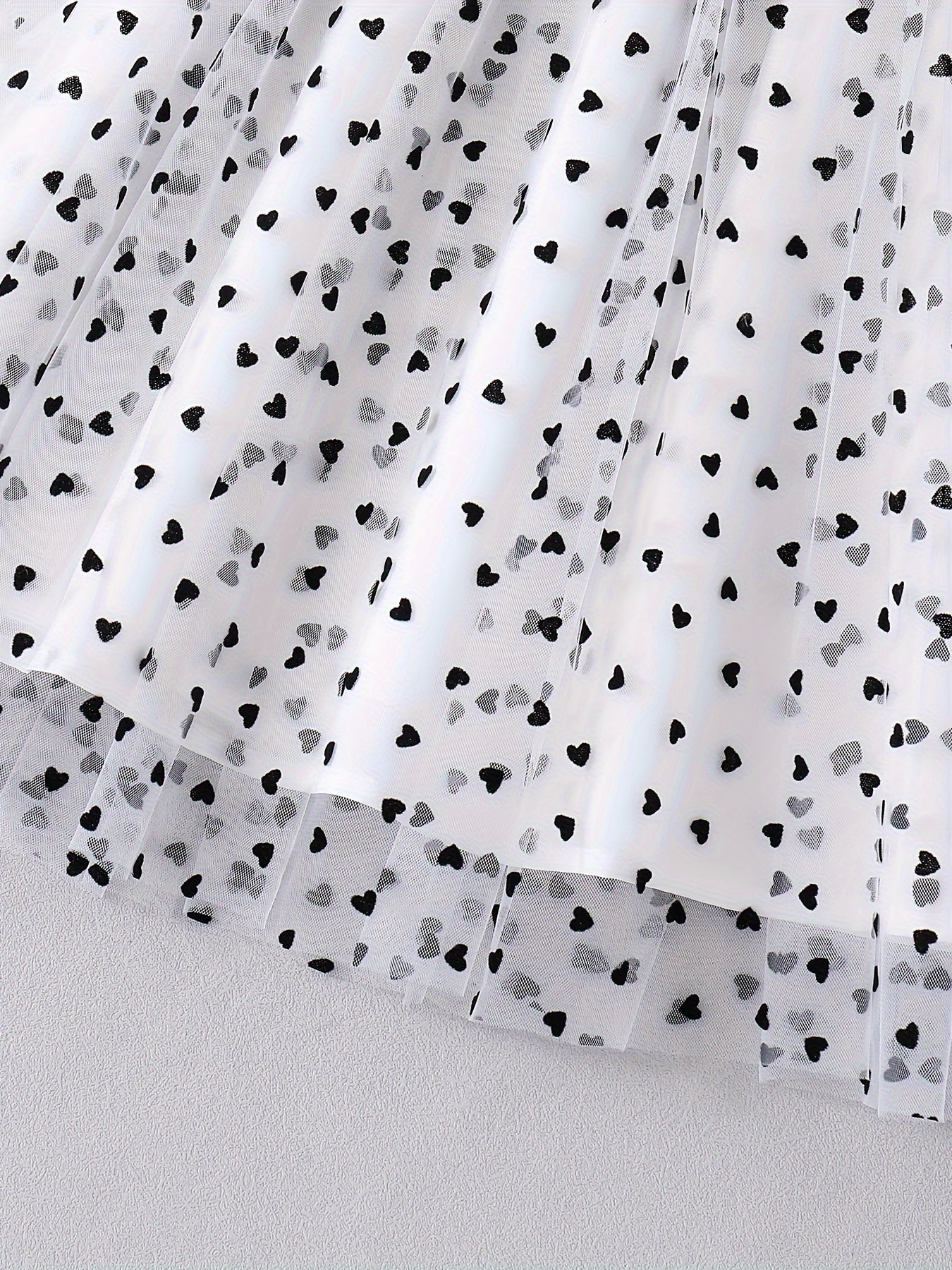 Conjunto de camiseta y falda para niñas con gráfico de dibujos animados para fiestas al aire libre en verano