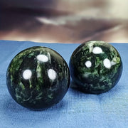 Natural Serpentine Stone Ball for Home Decoration 1 Piece