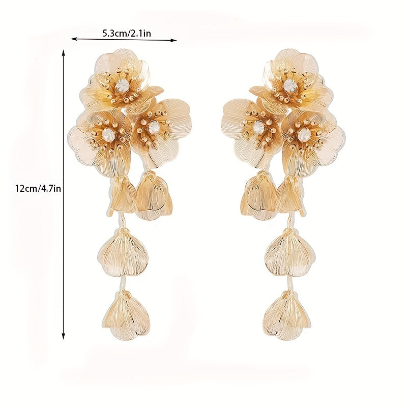 Malika uchun mo'ljallangan nozik gullar bilaguzuklari: Nafis yengil hashamatli bilaguzuklar to'plami