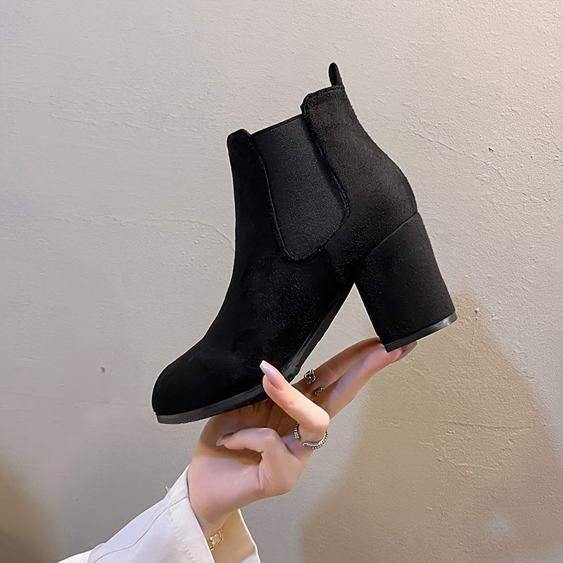 Женские черные ботинки на блок heel с застежкой-скользящим язычком и круглым носком