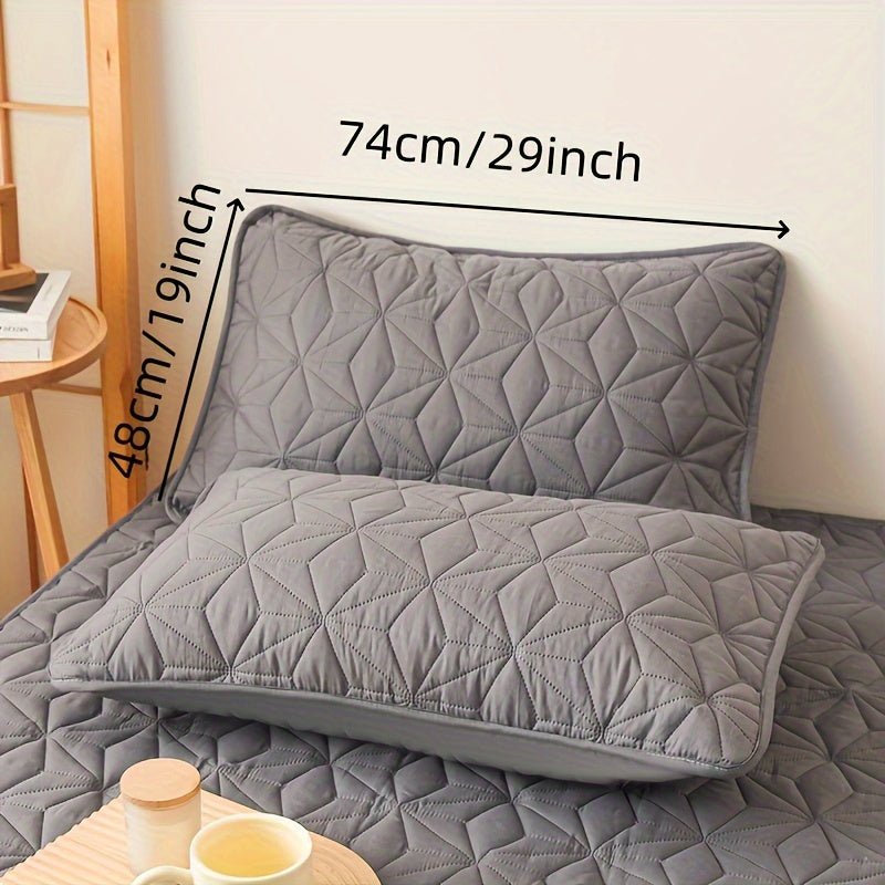 Set of 2 Breathable Waterproof Pillowcases 48x74 cm Soft and Absorbent