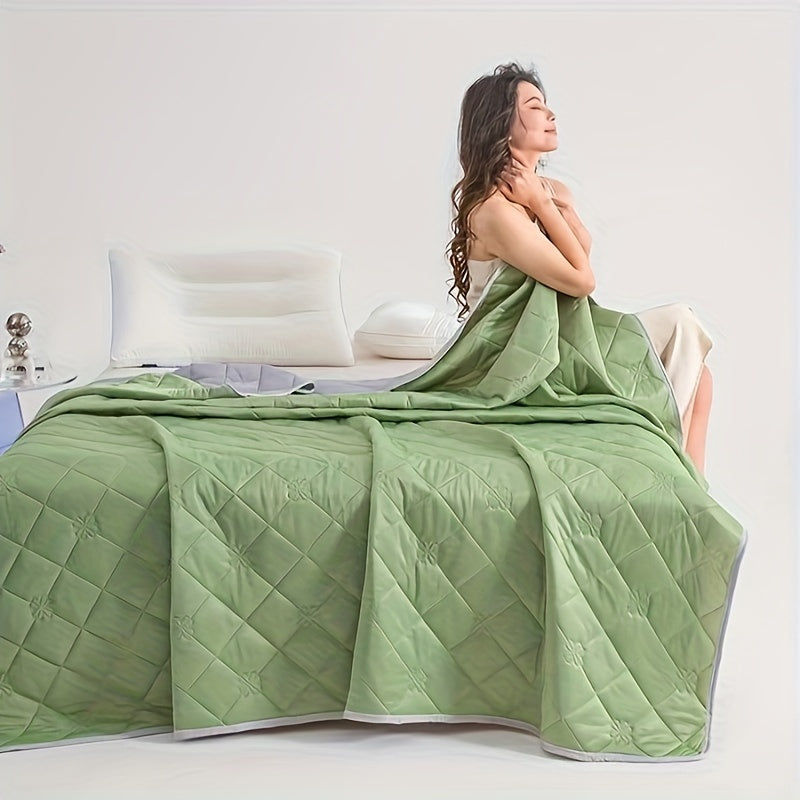 Summer Quilt with Ultrasonic Embossed Design 100% Polyester Breathable Lightweight Cooling Bedding