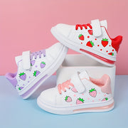 Girls Low Top Sneakers with Strawberry Cartoon Pattern All-Season Non-Slip Skateboard Shoes