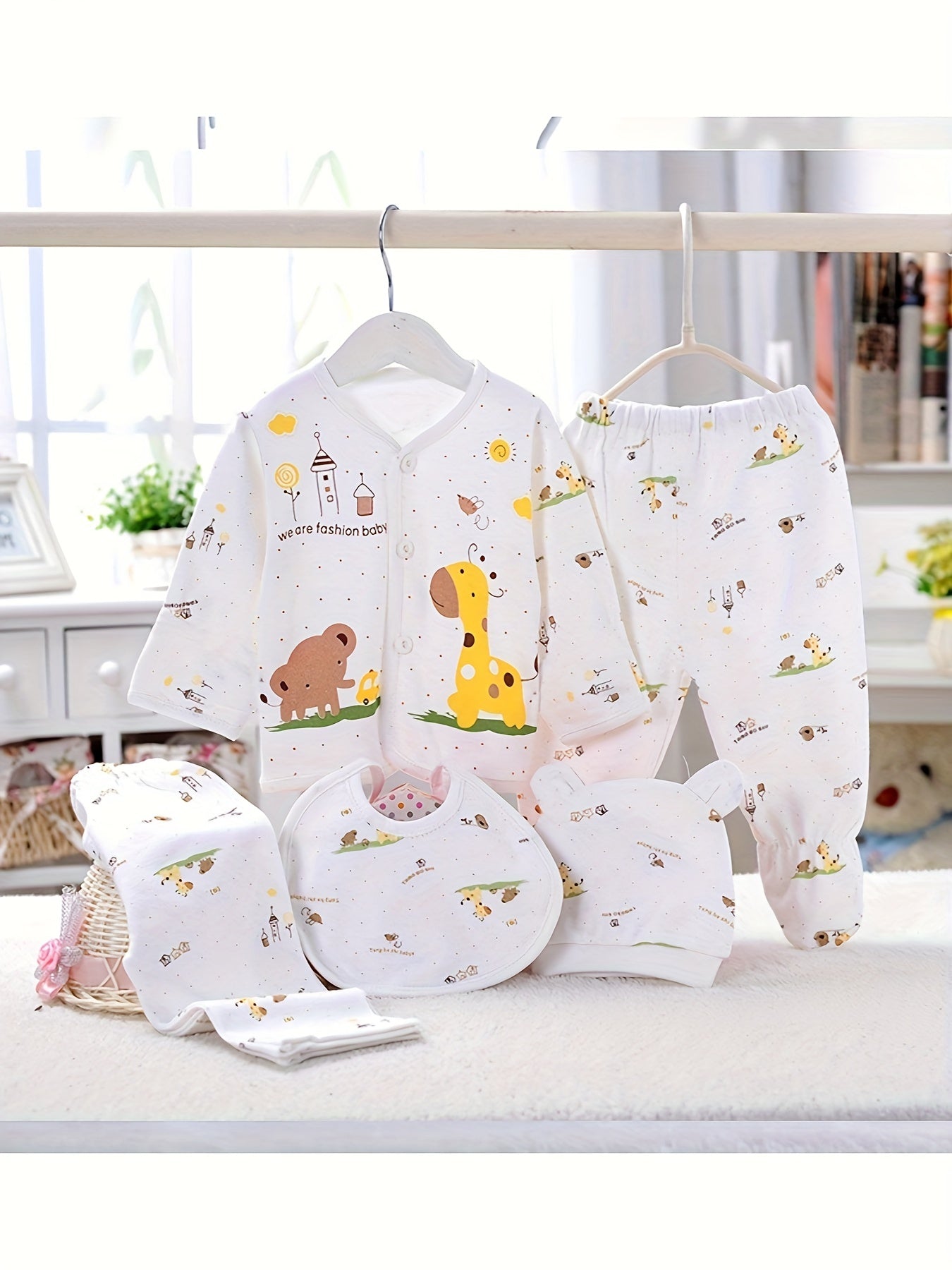 Newborn Baby 5-Piece Cotton Outfit Set with Cartoon Designs for Infants