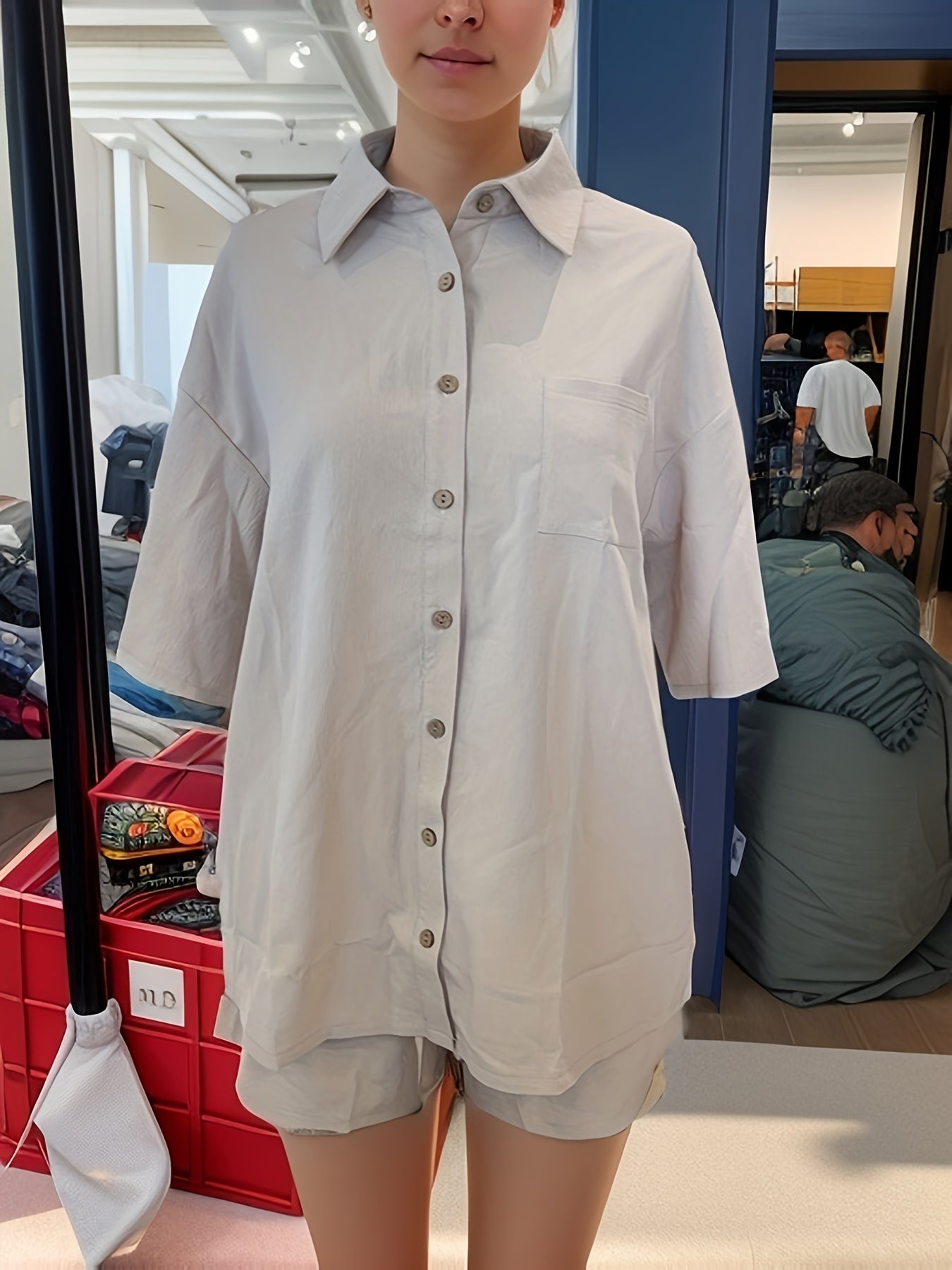 Qulay Ikki Qismli To'plam: Tugmachali Uzoq Yengli T-Shirt va Elastik Belli Shortlar, Ayollar Uchun Uxlash va Dam Olish Kiymlari