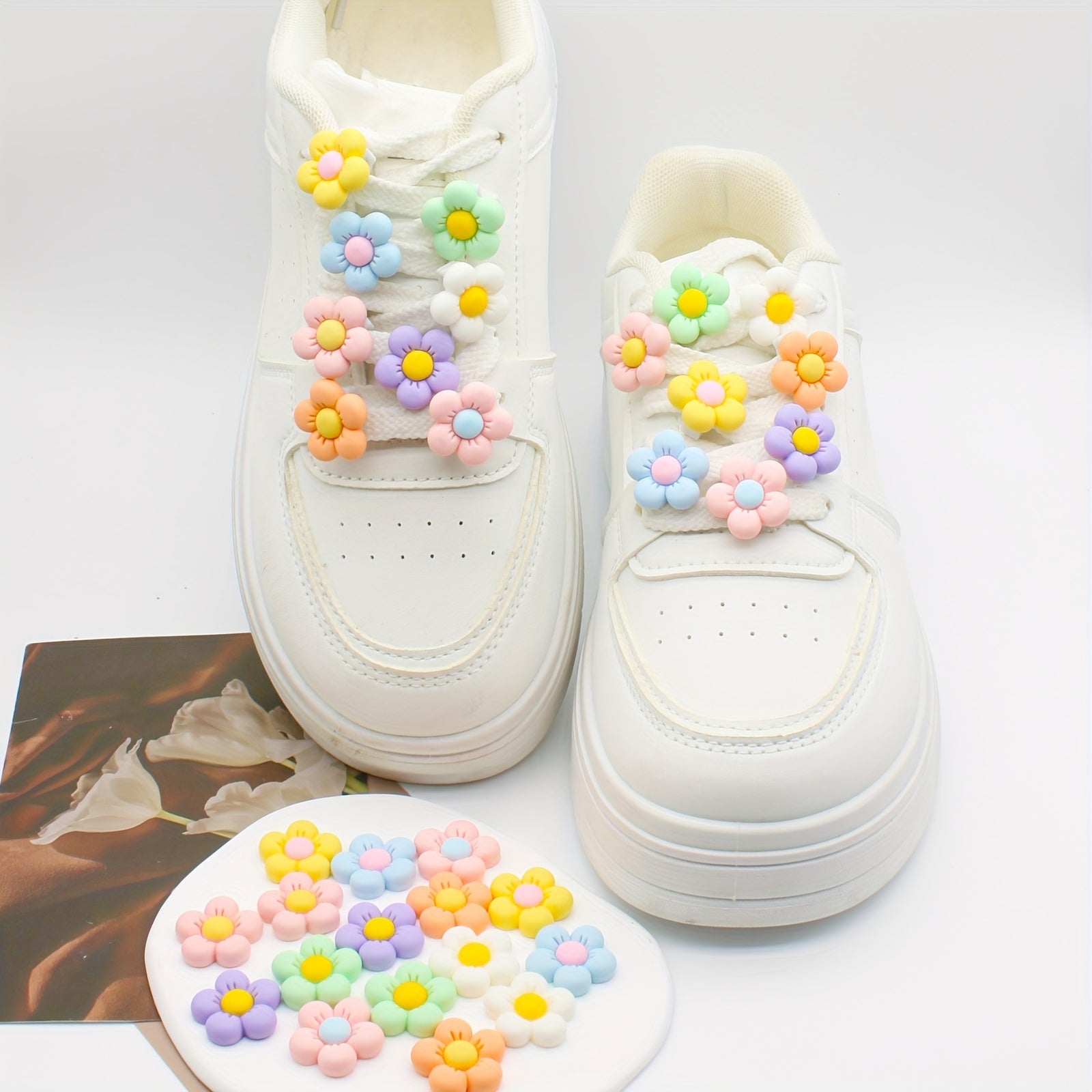 Unisex Floral Shoelace Clips 16 Pack for Decorating Sports Shoes