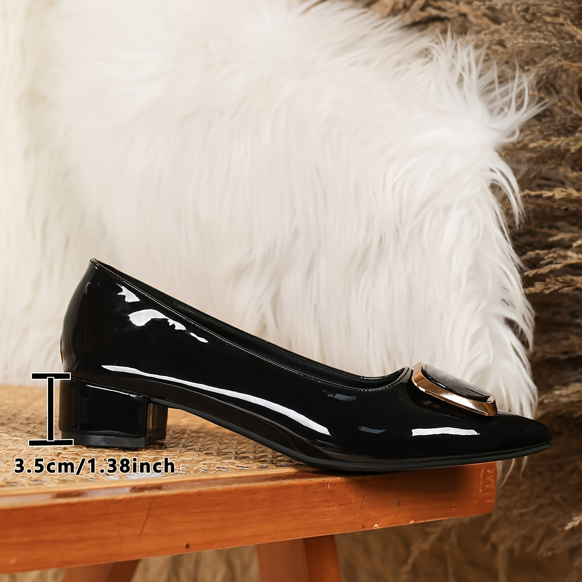 Ayollar uchun yaltiroq to'q purple Mary Jane poyabzali, oltin burqoq bilan, ofis va kundalik uchun