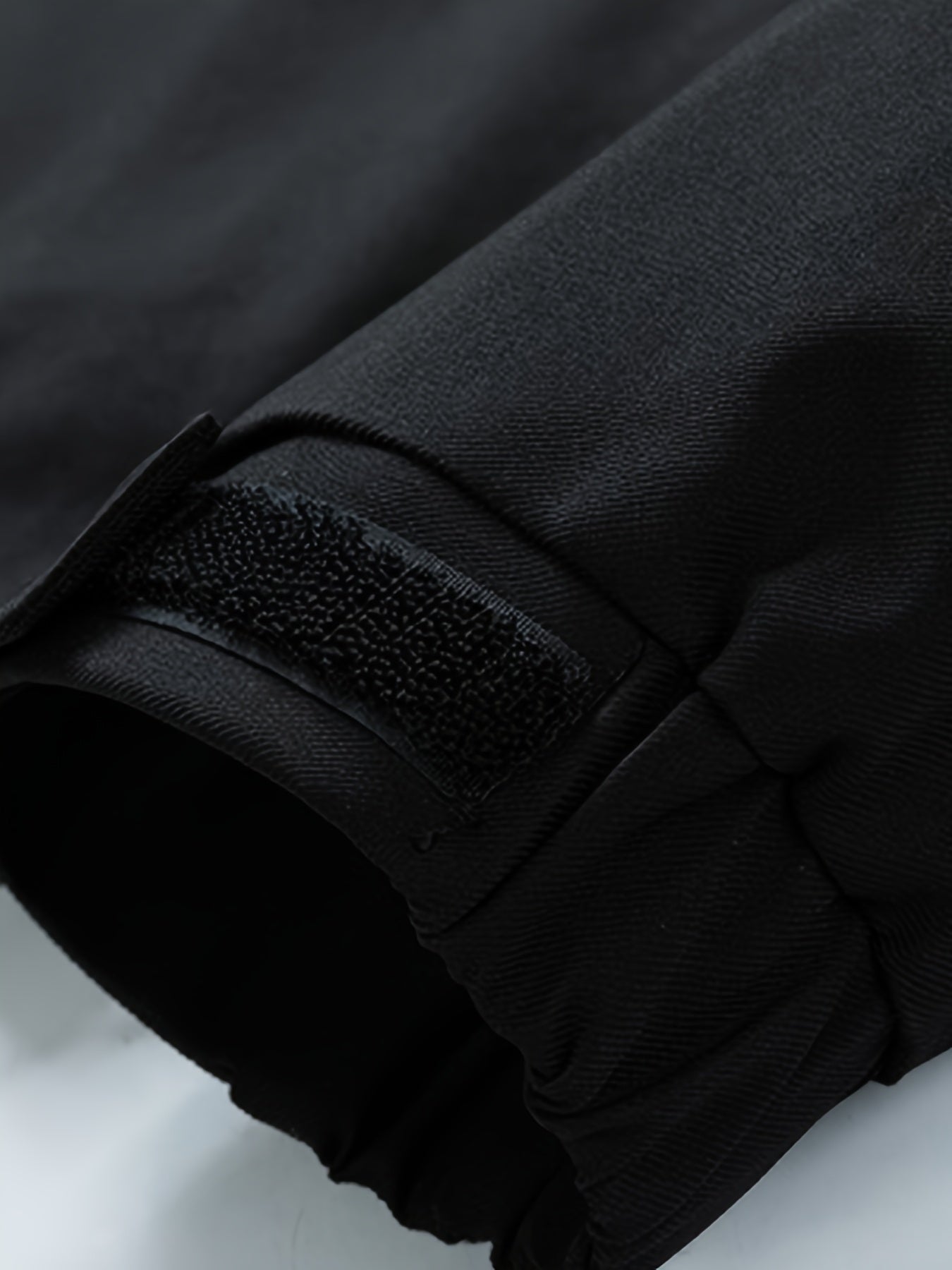 Erkaklar bahor va kuz Jahon ko'rinishi xat matnli shamol o'tkazmaydigan kurtka, ochiq havoda faoliyatlar uchun ideal.