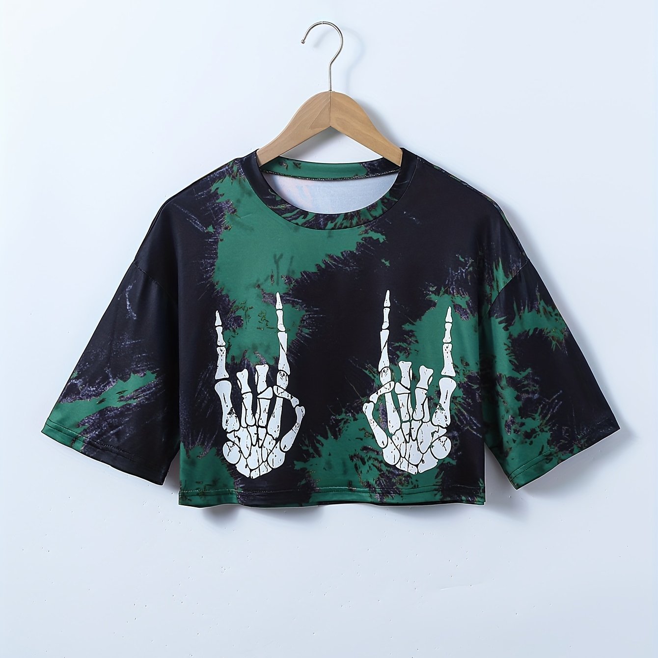 Women's Tie Dye Skull Print Crop Top for Music Festivals and Loungewear