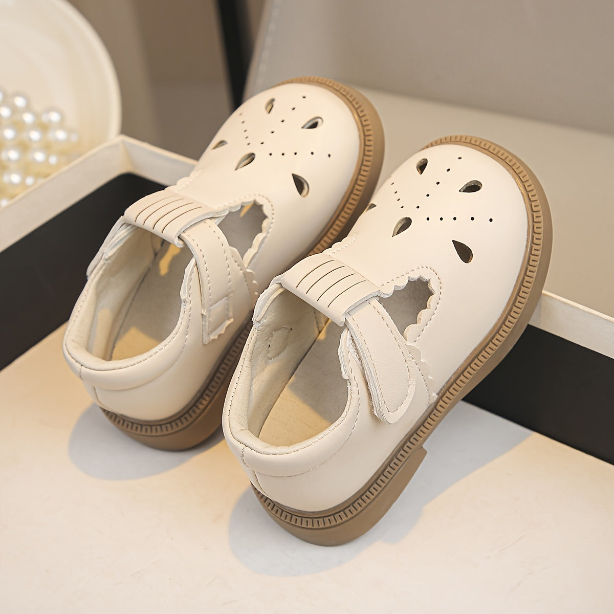 Girls Flats Spring Autumn Breathable Soft-Soled Princess Shoes Round Toe PU Comfortable