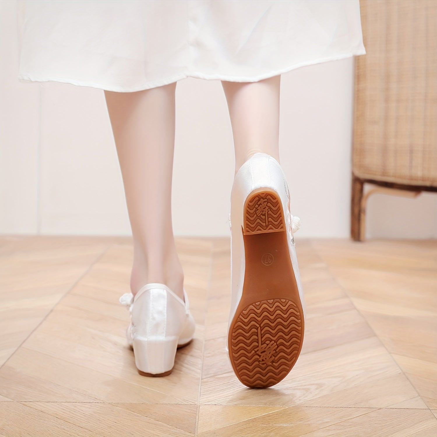 Women's Square Heel Shoes Ethnic Style Cheongsam Hanfu Light Fabric Rubber Sole