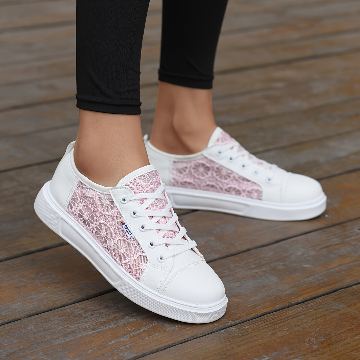 Women's White Breathable Lace-Up Low-Top Sneakers Casual Walkers
