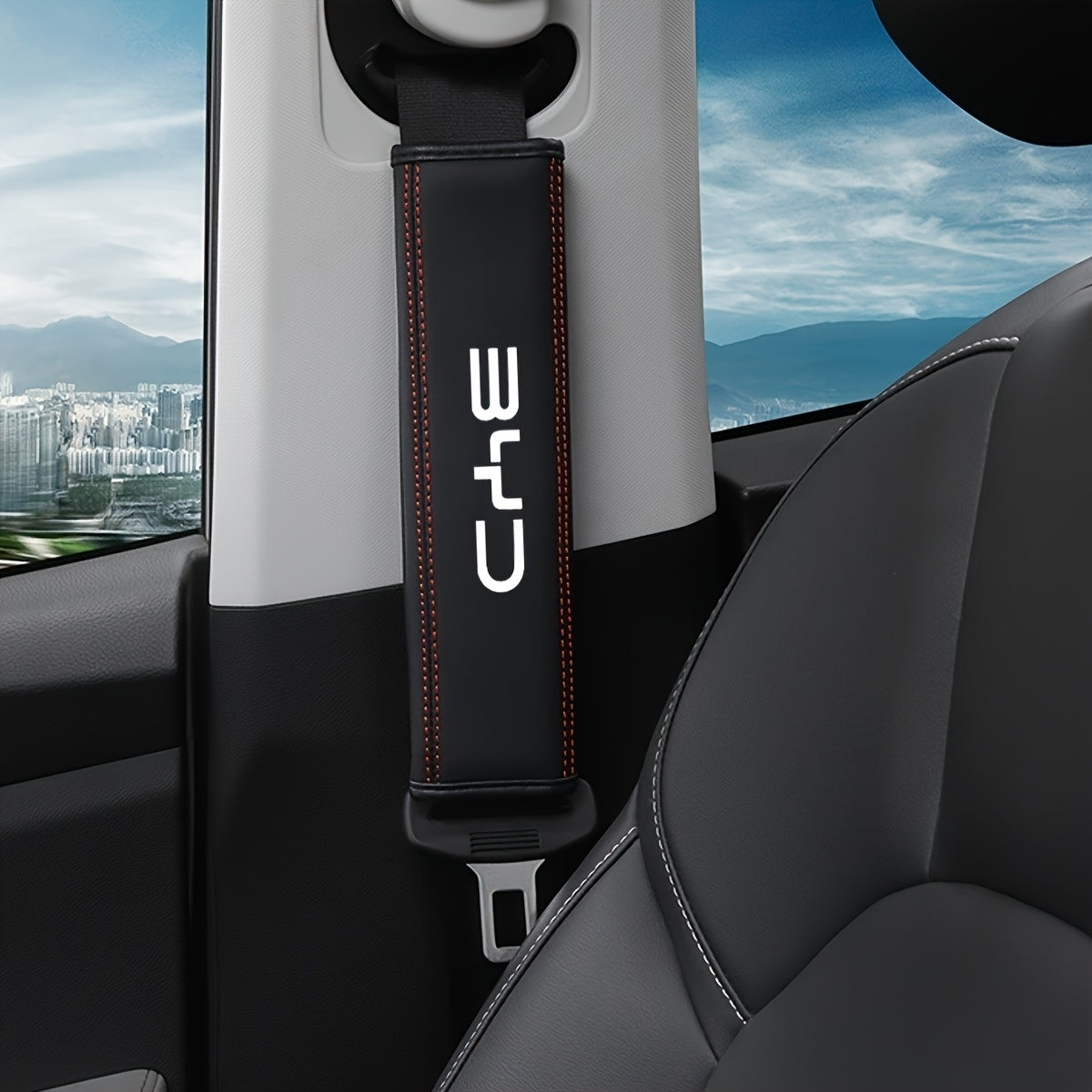 Подушка на ремень безопасности с плечевым ремнем черная с красной прострочкой автомобильные аксессуары для интерьера