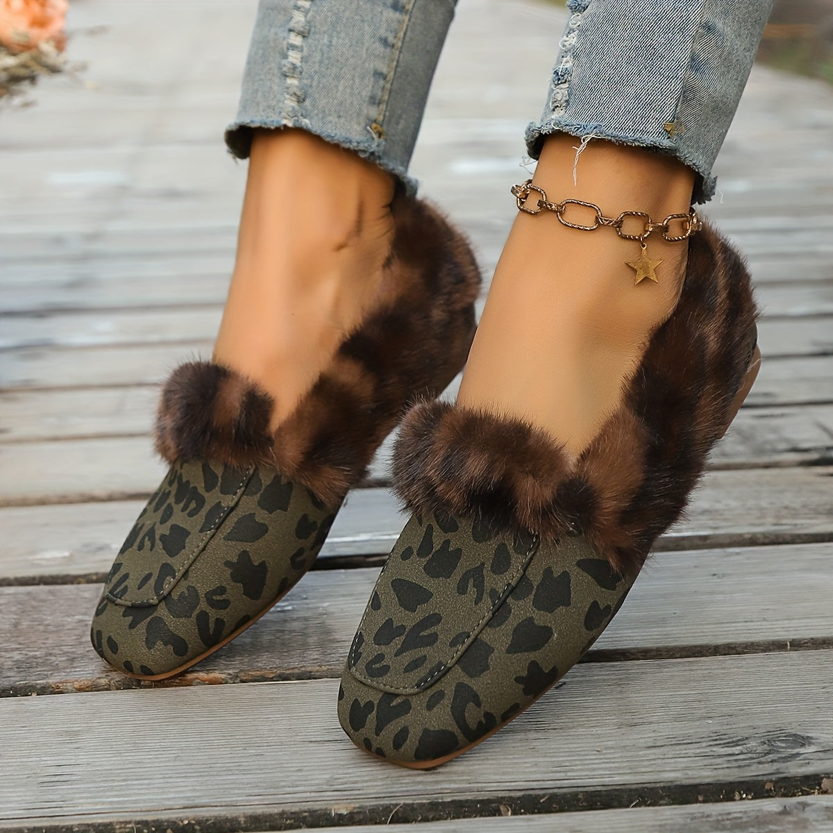 Women’s Leopard Print Plush Slippers Warm Faux Fur Indoor Shoes