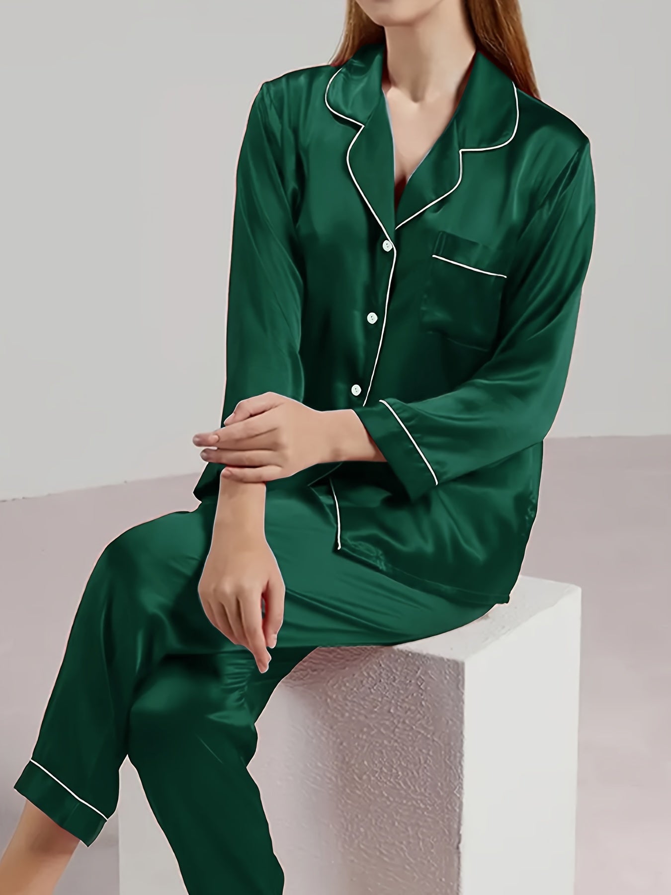 Kuz uchun yangi ayollar rangli kardigan pijama to'plami.