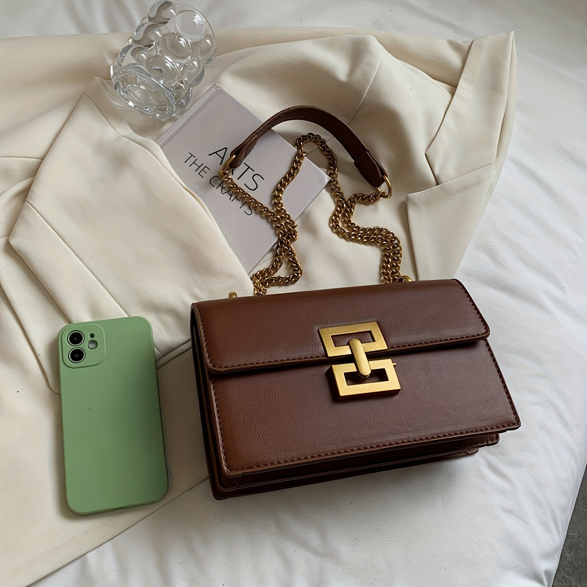 Bolso bandolera cuadrado vintage con cierre de metal en negro marrón caqui