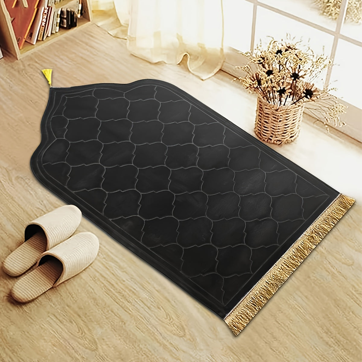 Luxurious Thick Flannel Muslim Prayer Mat Non-Slip Soft Durable with Tassels
