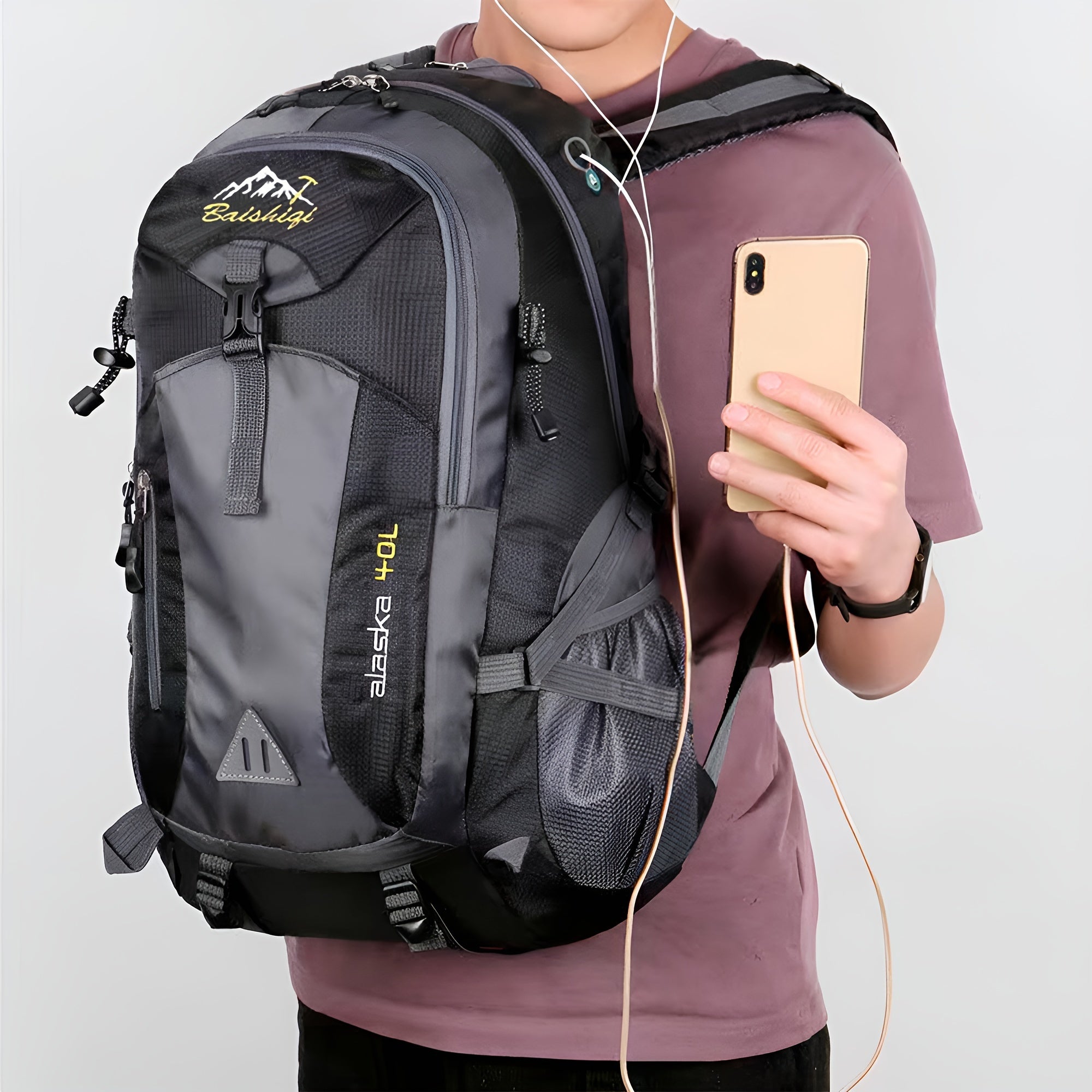 Water-Resistant Polyester Daypack for Hiking Travel and Fitness