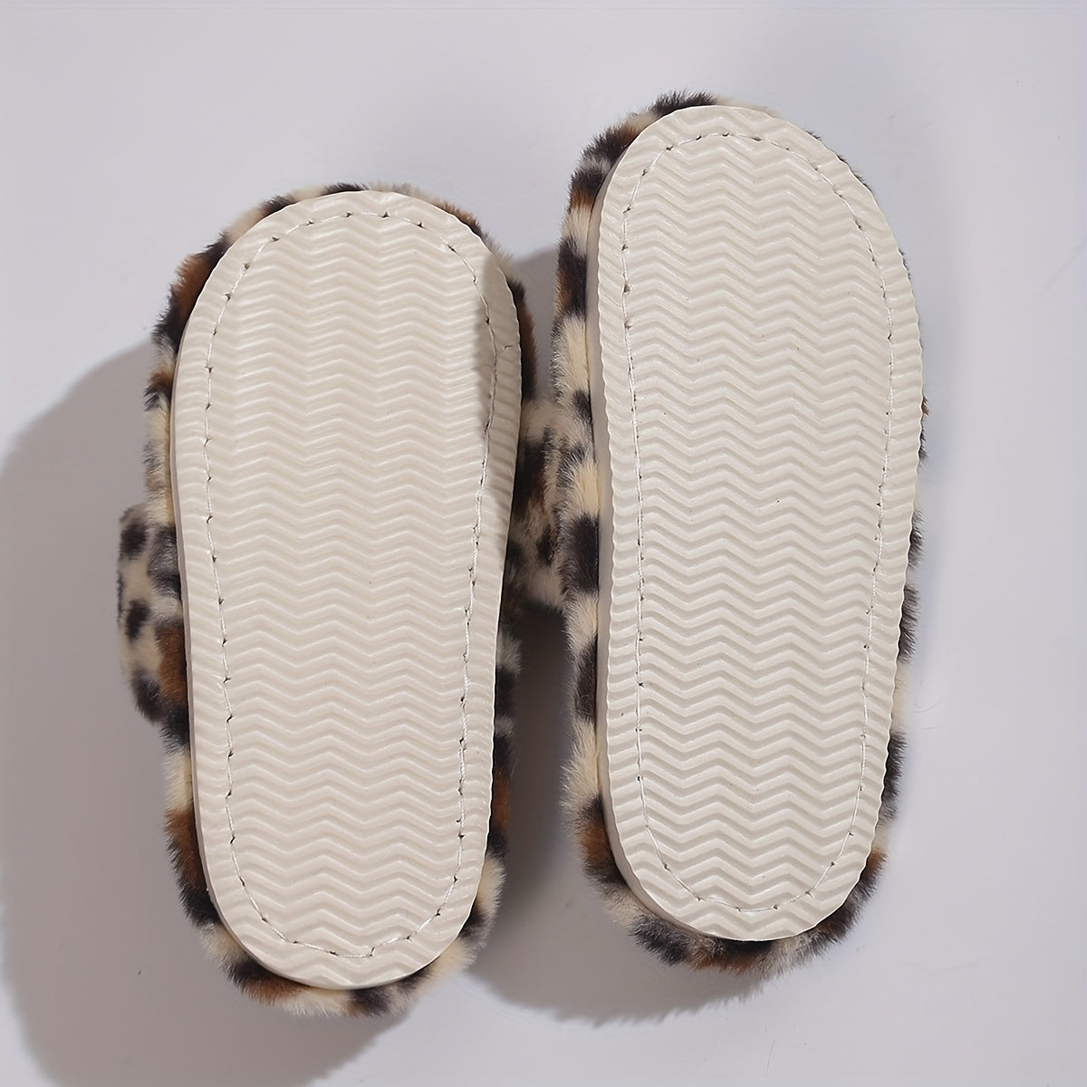 Women's Plush Leopard Print Open-Toe Slippers with EVA Sole and Soft Fabric