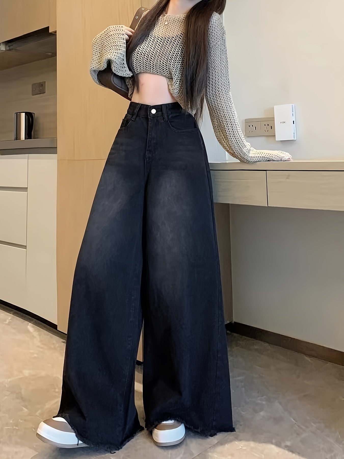 Plus Size High-Waist Wide-Leg Denim Jeans for Women Black Gray Frayed Hem