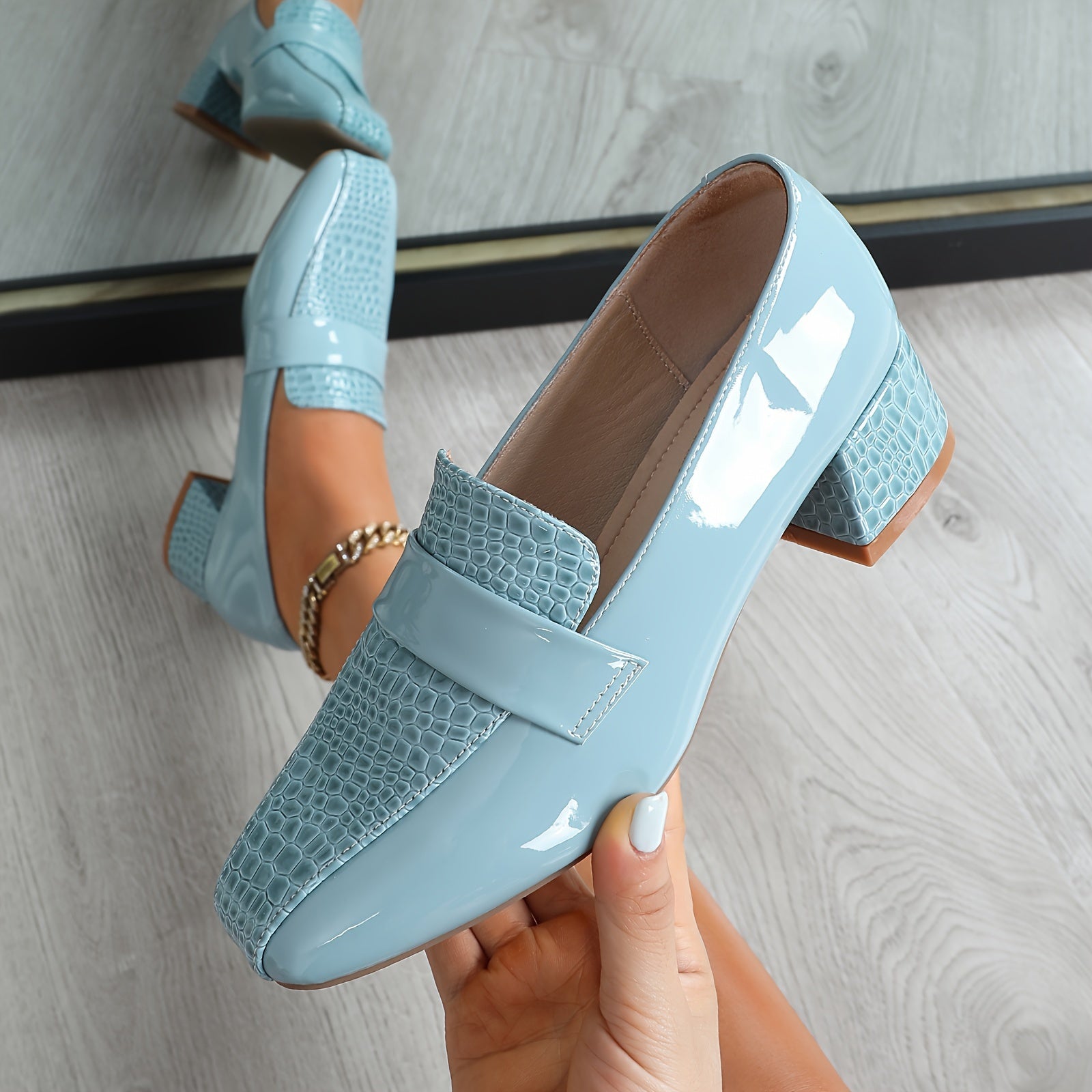 Women's Lightweight Square Toe Breathable Solid Color Dress Shoes