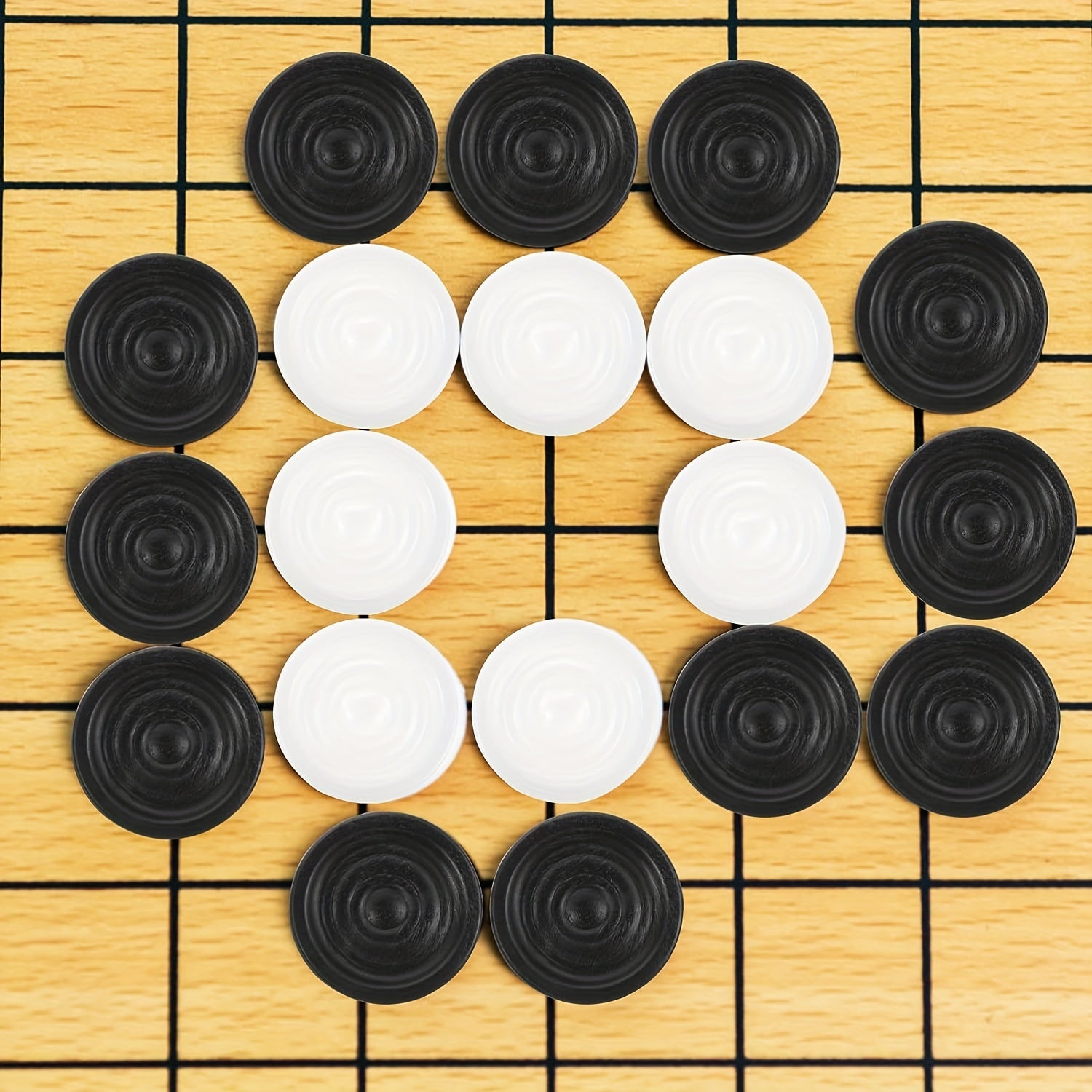 32 Black and White Plastic Backgammon and Chess Pieces for Board Games