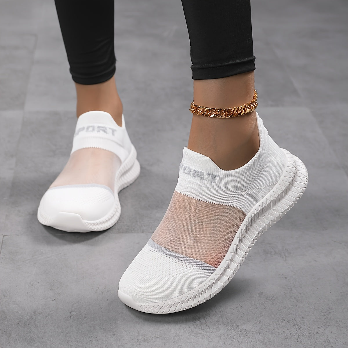 Ayollar uchun nafas oladigan slip-on sport poyabzali, yengil mato ustki qismi, qizil va oq, kundalik va sport uchun mos