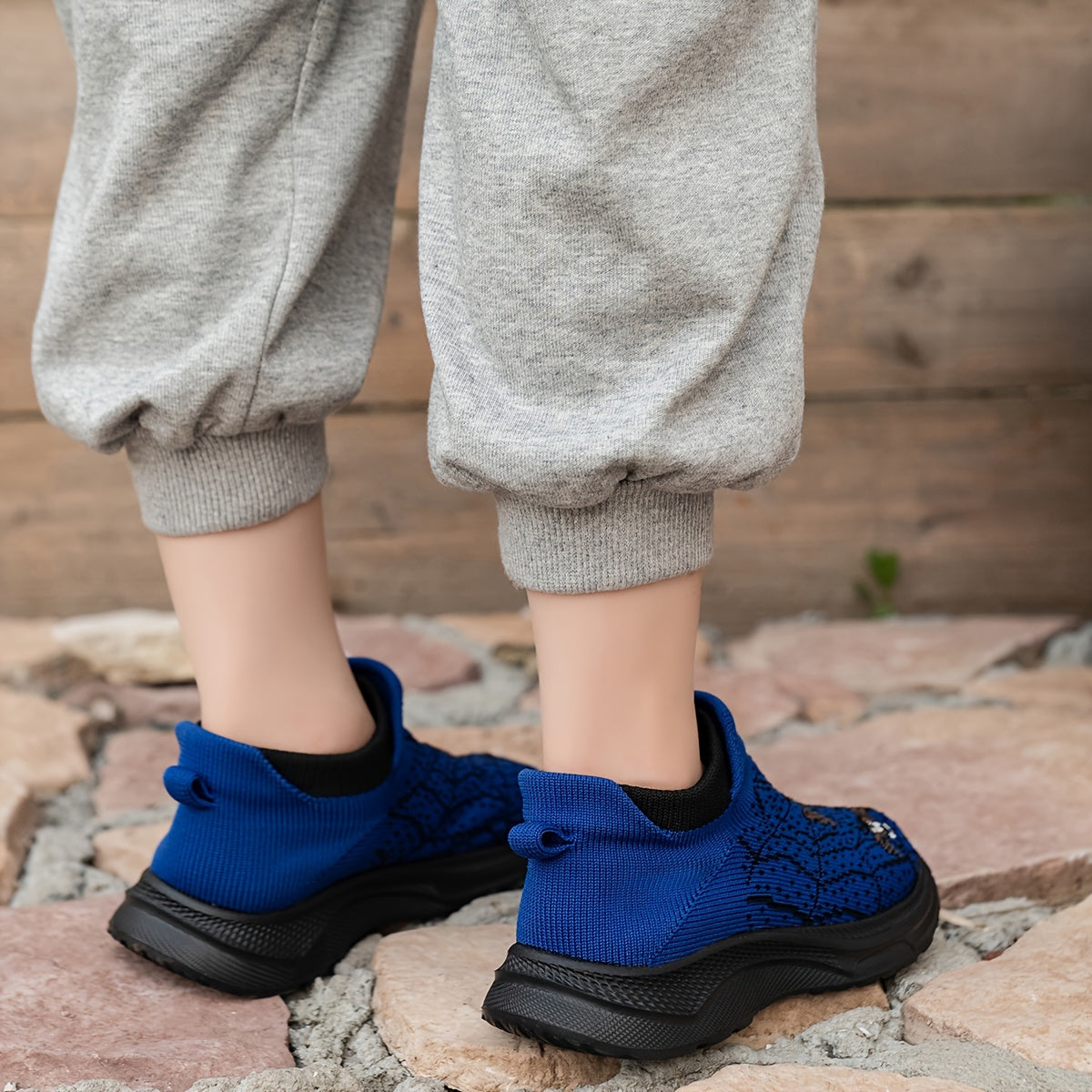 Детские кроссовки-эспандеры с вышивкой в виде паутины, повседневные легкие спортивные туфли с кисточкой и дышащей тканью