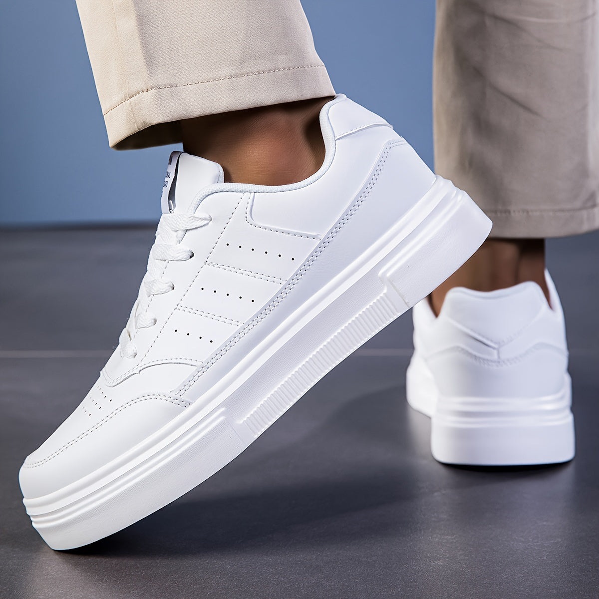Zapatillas casuales blancas para hombre de cordones de bajo perfil con suela de EVA, aptas para todas las estaciones, cómodas y duraderas