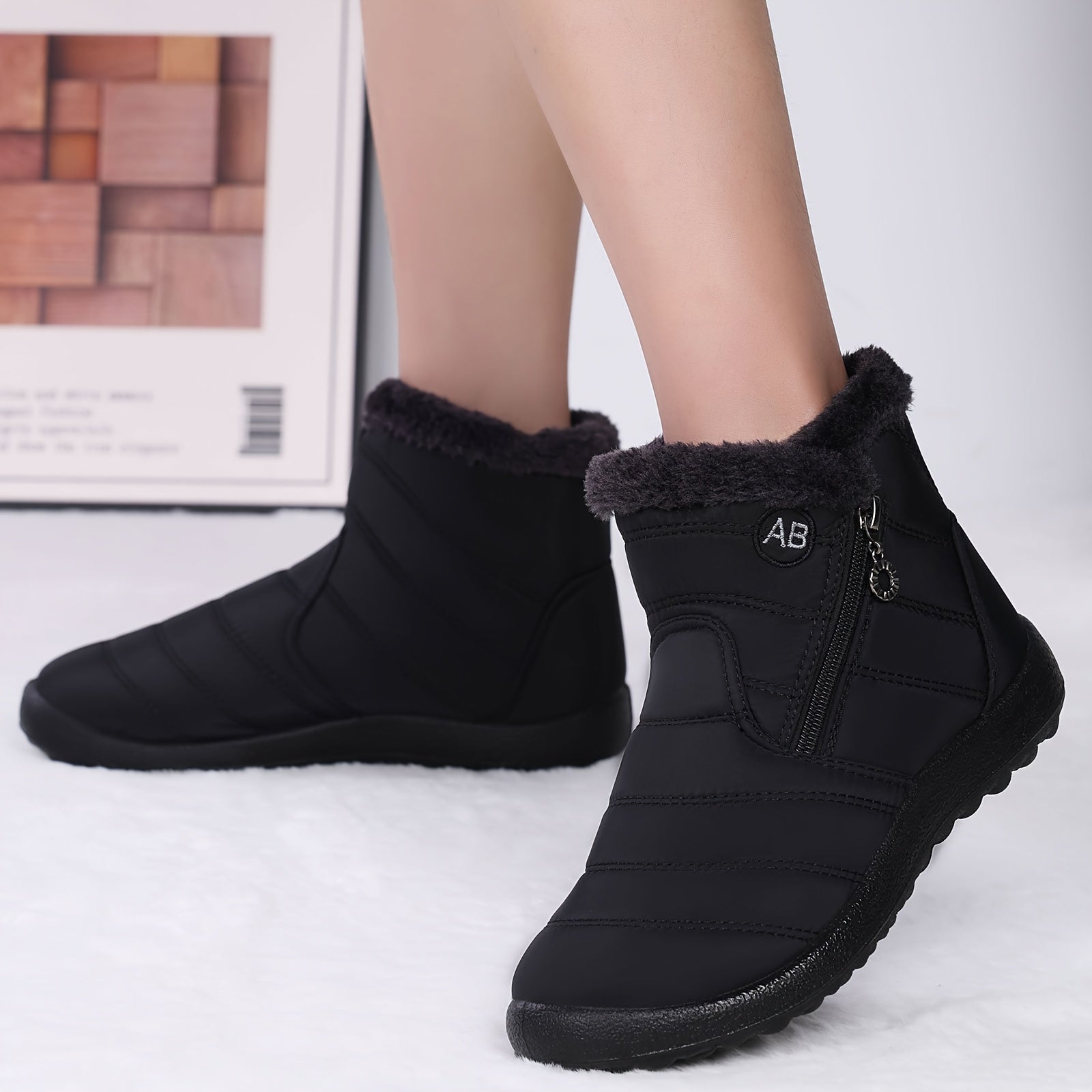 Women's Plush-Lined Winter Snow Boots with Side Zipper Faux Fur Collar