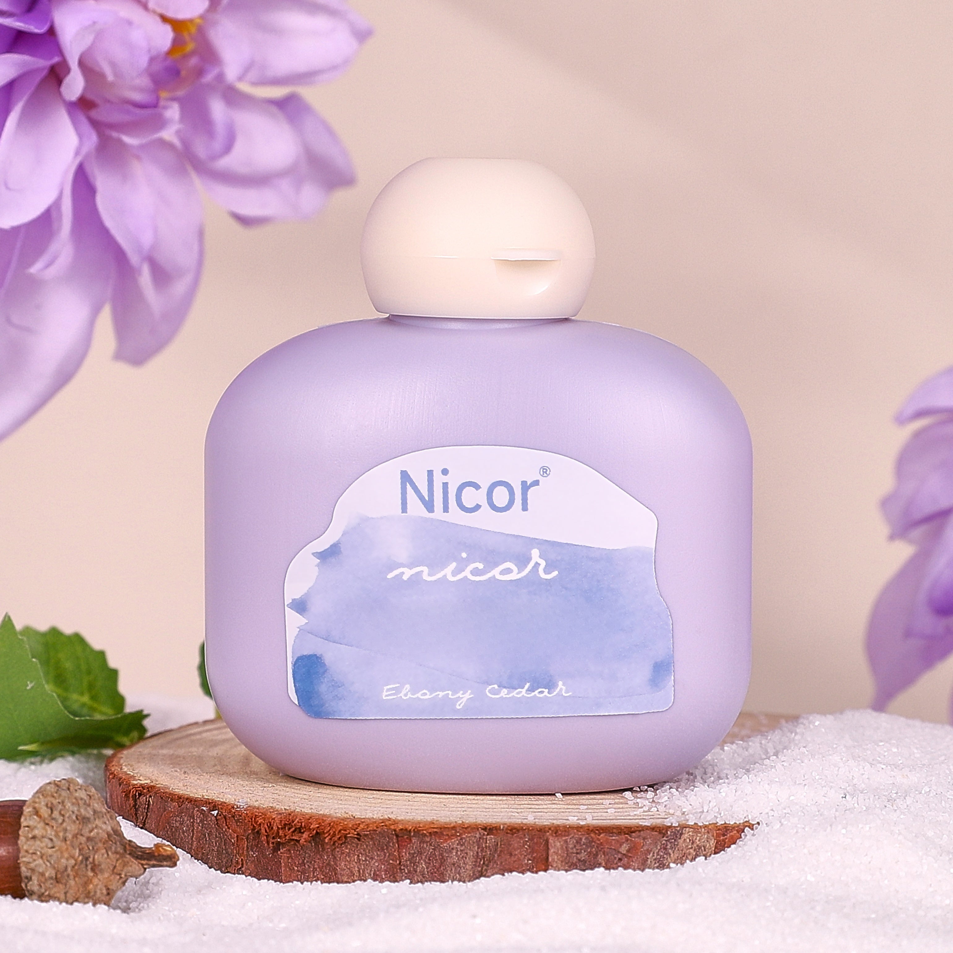 Portable Hand Cream with Plant-Based Hyaluronic Acid and Squalane for Dry Hands