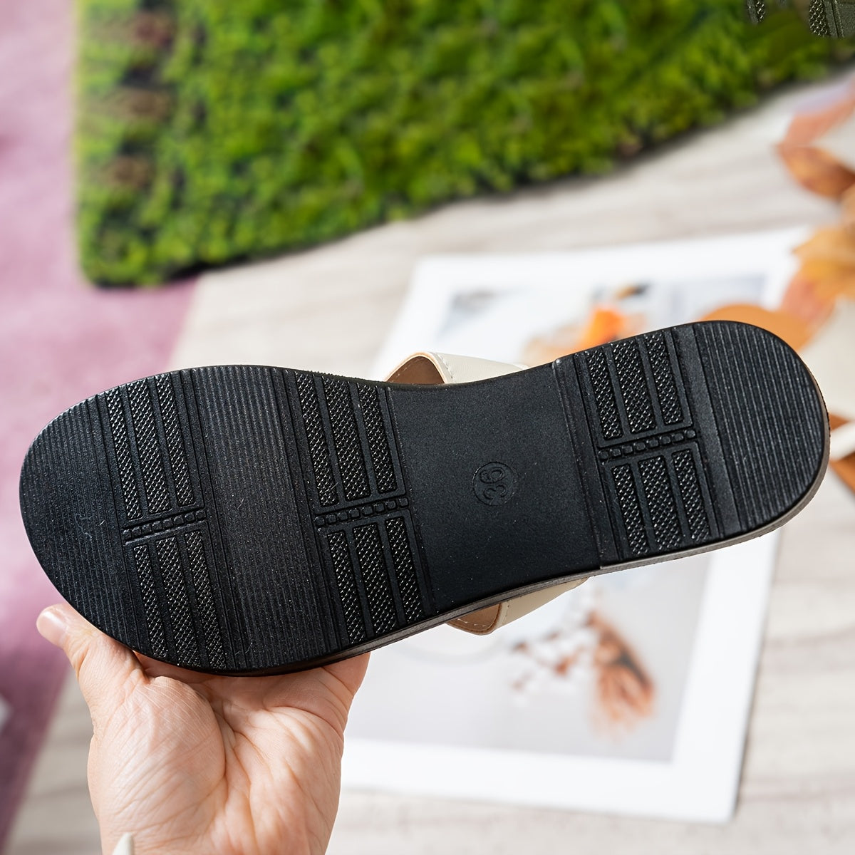 Women's Slip-On Flat Sandals Comfortable Durable Polyurethane