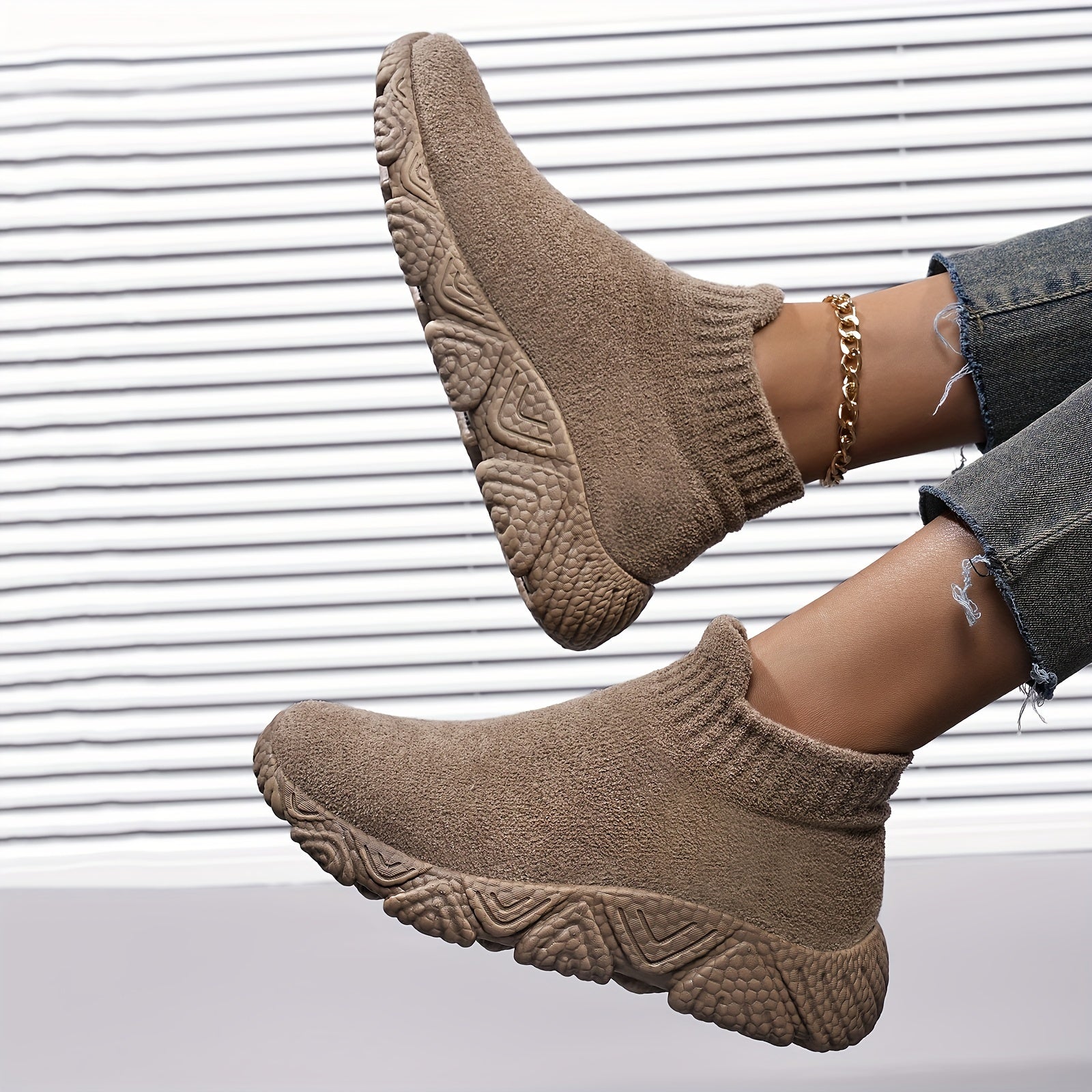 Winter Khaki Shoes for Men with Cloud-Inspired Soles