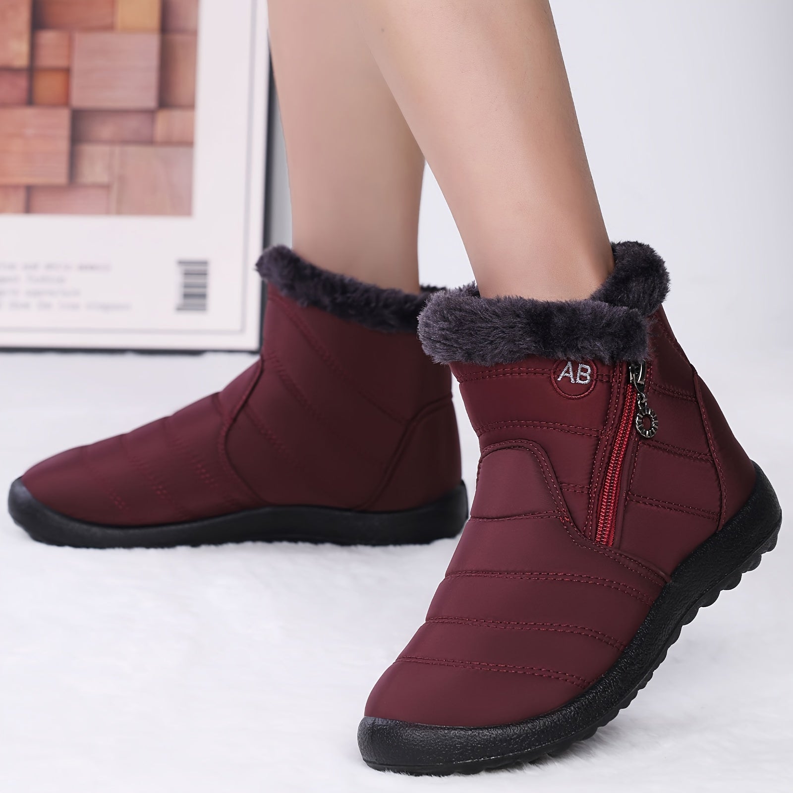 Women's Plush-Lined Winter Snow Boots with Side Zipper Faux Fur Collar