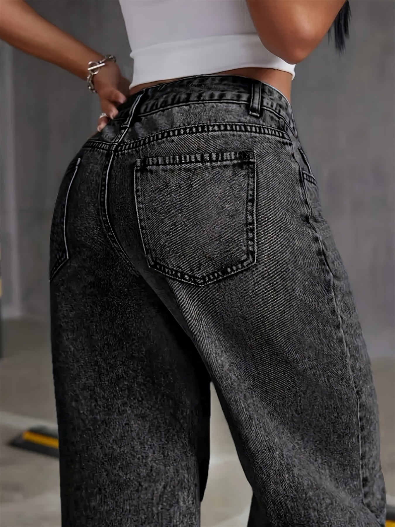 Women's High-Waisted Straight Leg Denim Jeans Snowflake Wash Black Distressed Raw Hem All-Season Casual